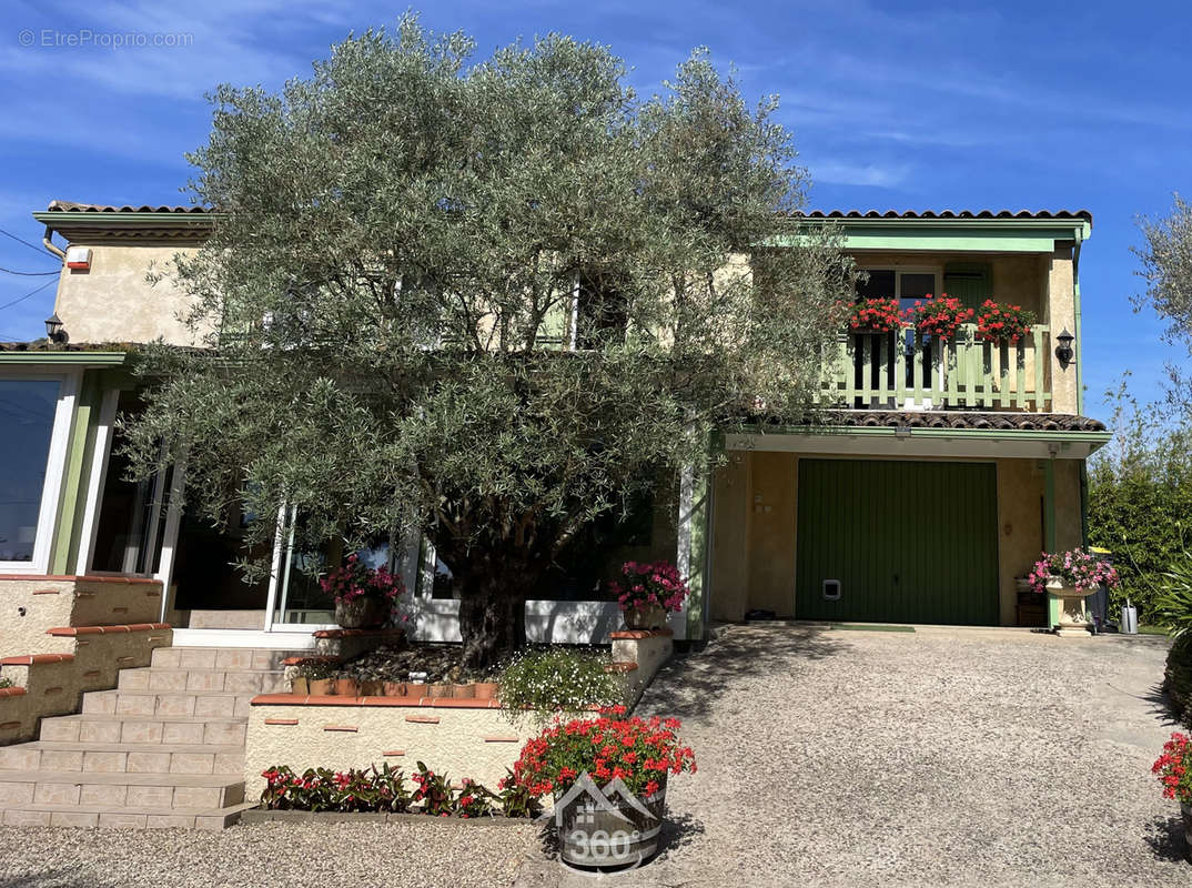 Maison à FOURQUES-SUR-GARONNE