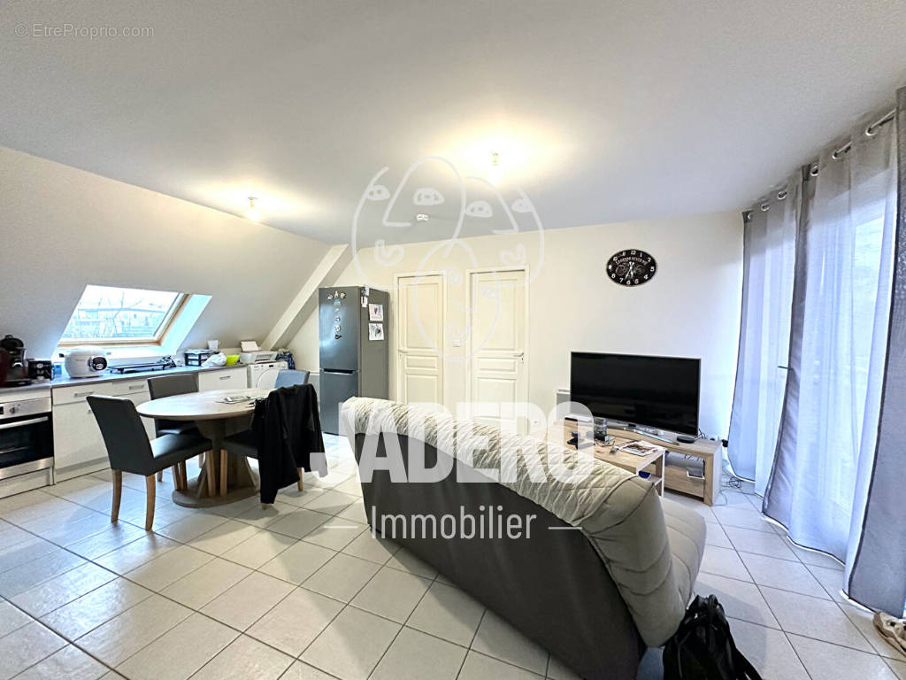 Appartement à FRANQUEVILLE-SAINT-PIERRE