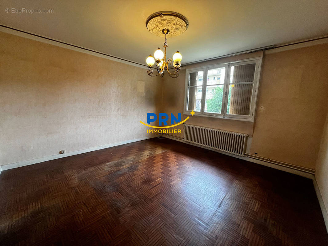 Appartement à VITRY-SUR-SEINE