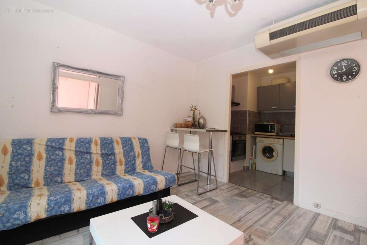 Appartement à VALLAURIS