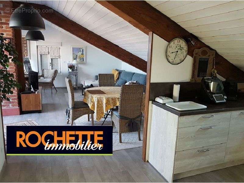 Appartement à MONTROND-LES-BAINS