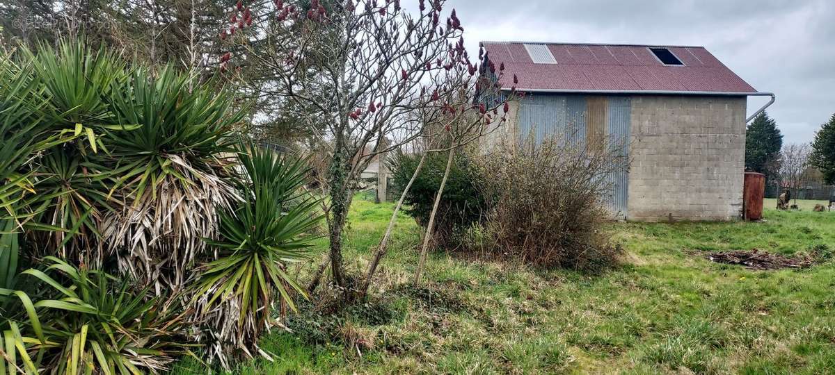 Maison à MONCY