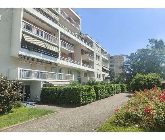 Appartement à VENISSIEUX