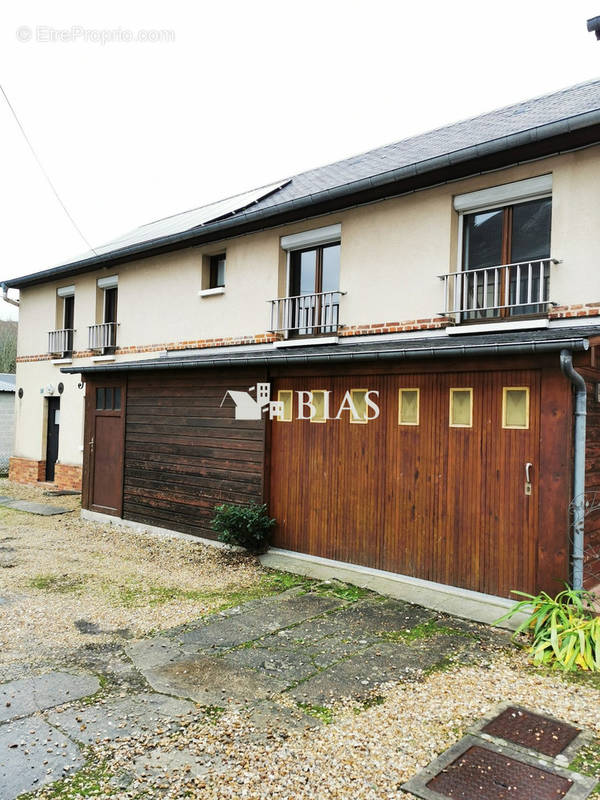 Maison à PONT-SAINT-PIERRE