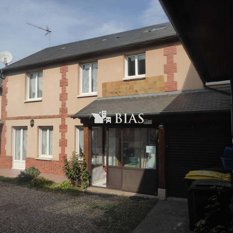 Maison à PONT-SAINT-PIERRE