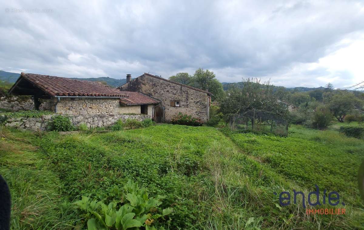 Maison à MONTELS