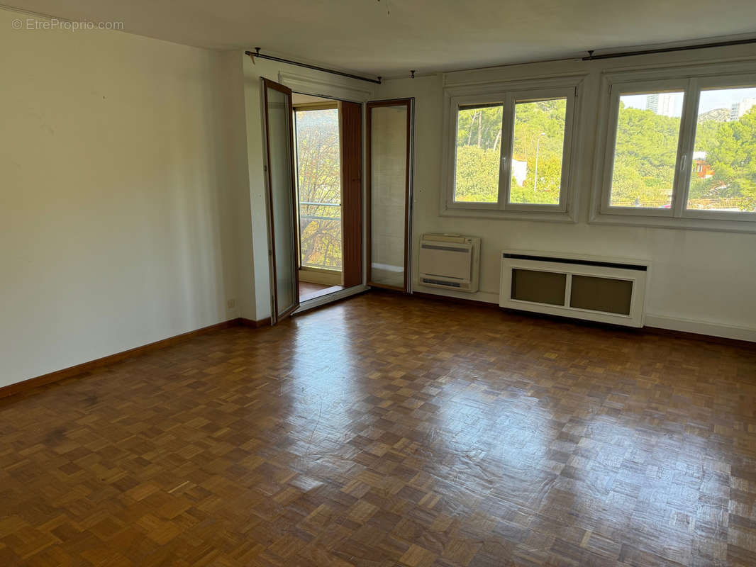 Appartement à MARSEILLE-9E