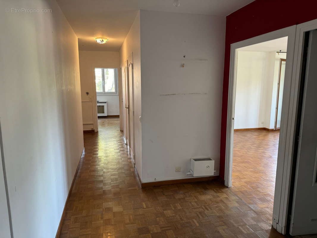 Appartement à MARSEILLE-9E