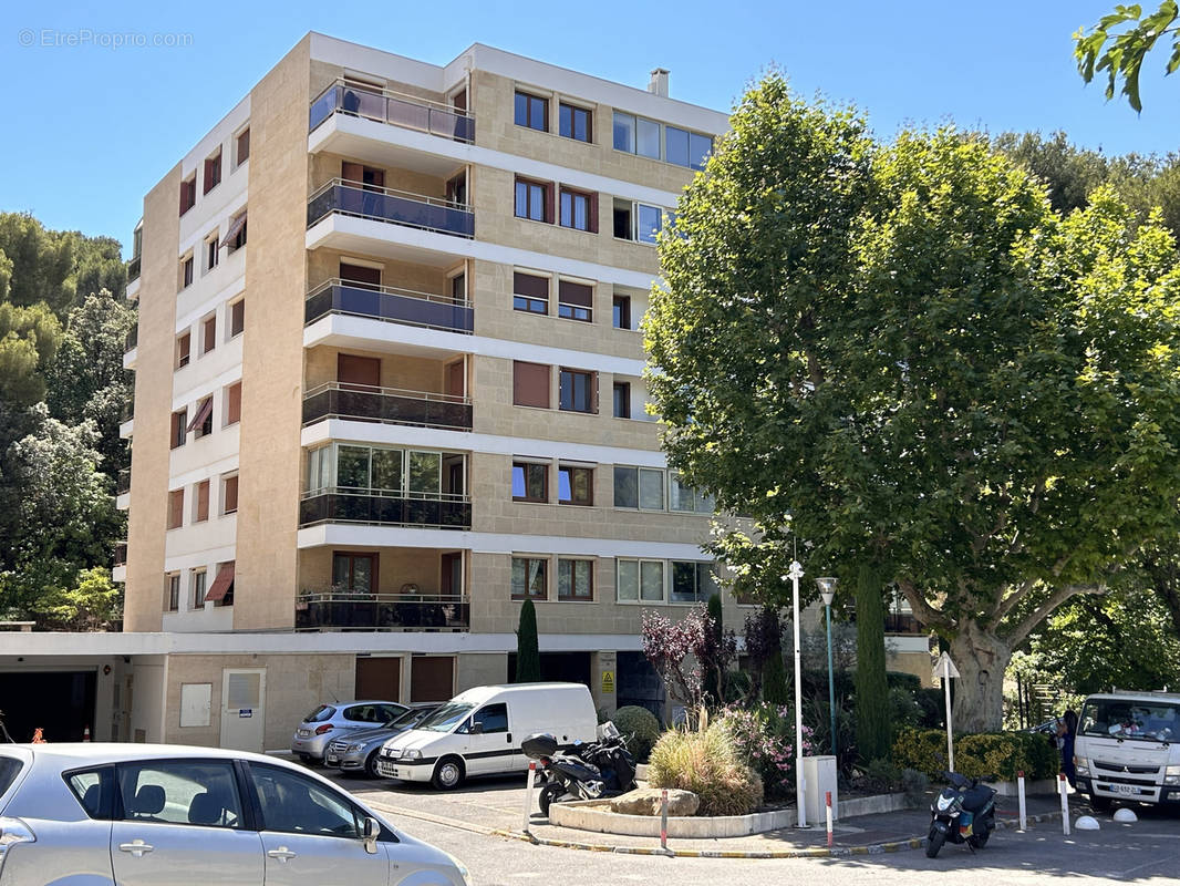 Appartement à MARSEILLE-9E