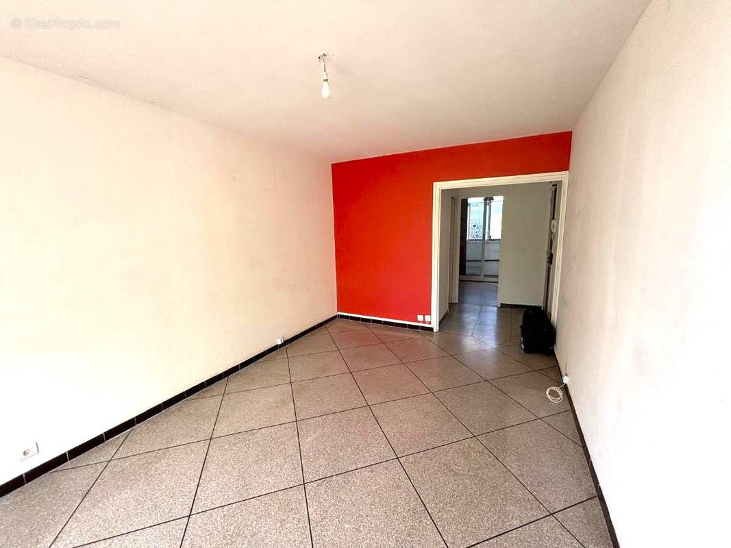 Appartement à MARSEILLE-12E