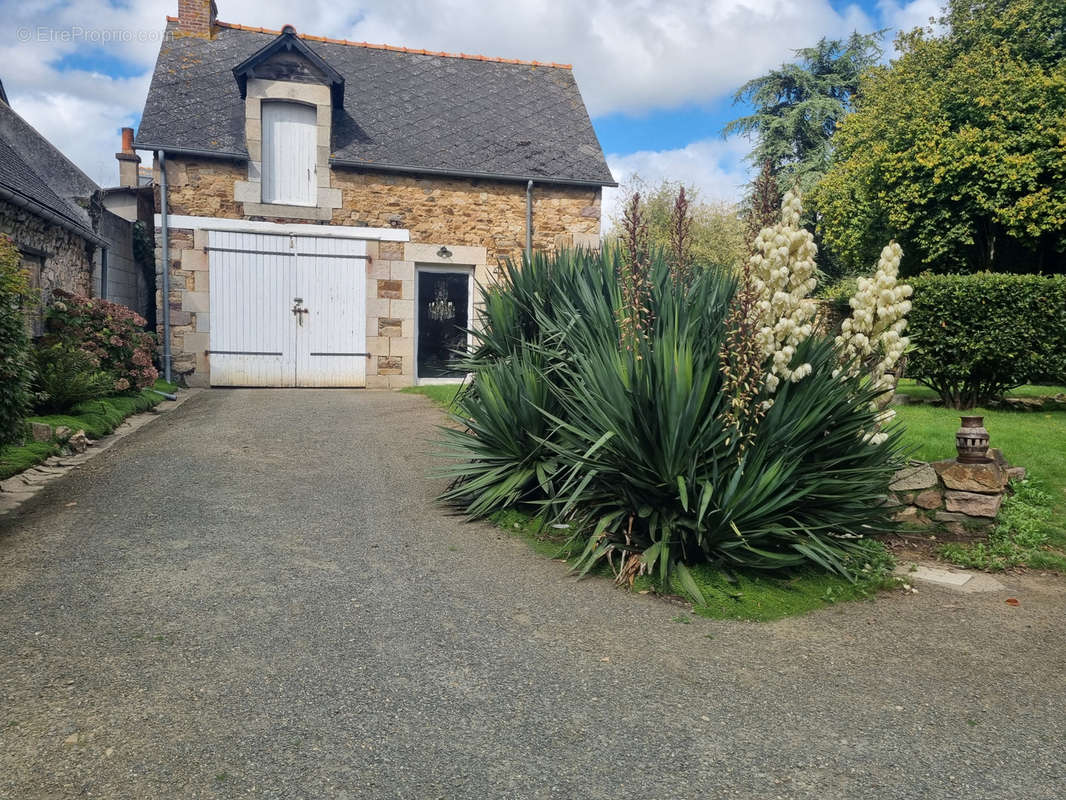 Maison à LANVOLLON