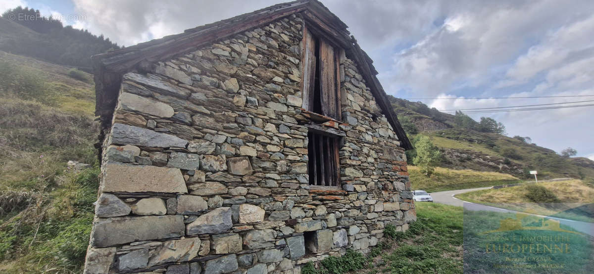 Maison à LUZ-SAINT-SAUVEUR