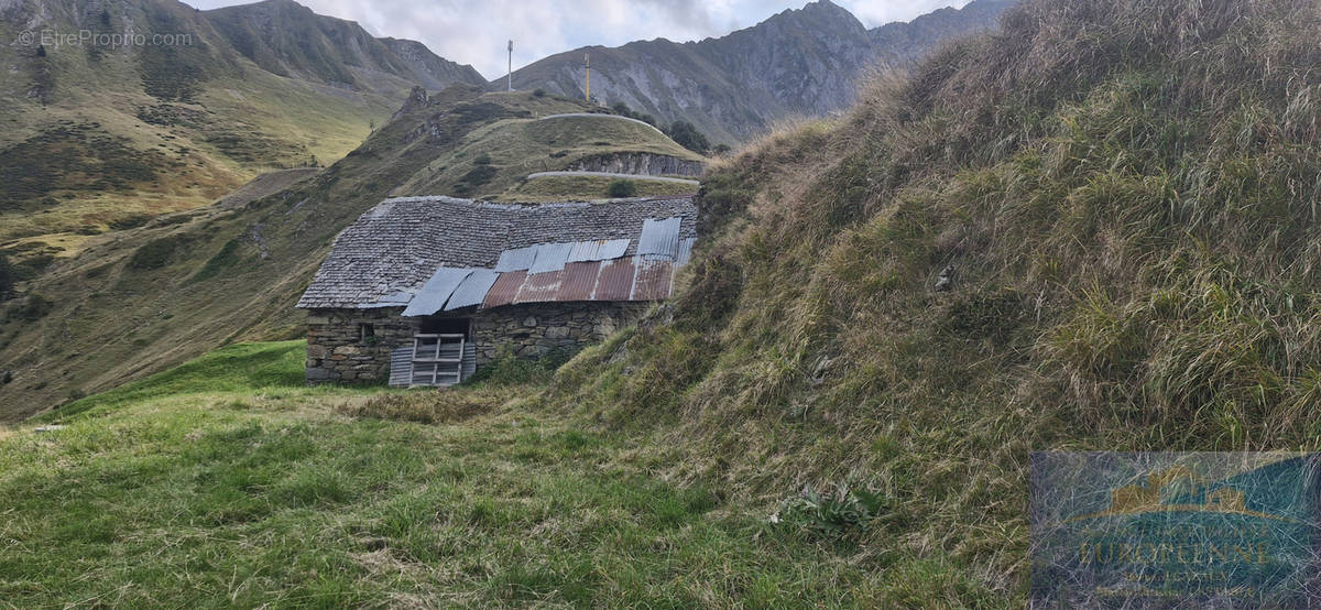 Maison à LUZ-SAINT-SAUVEUR