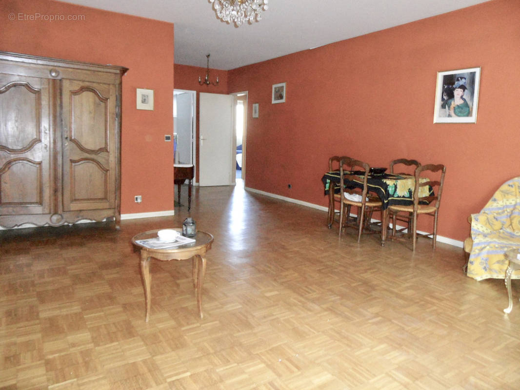 Appartement à MARSEILLE-9E