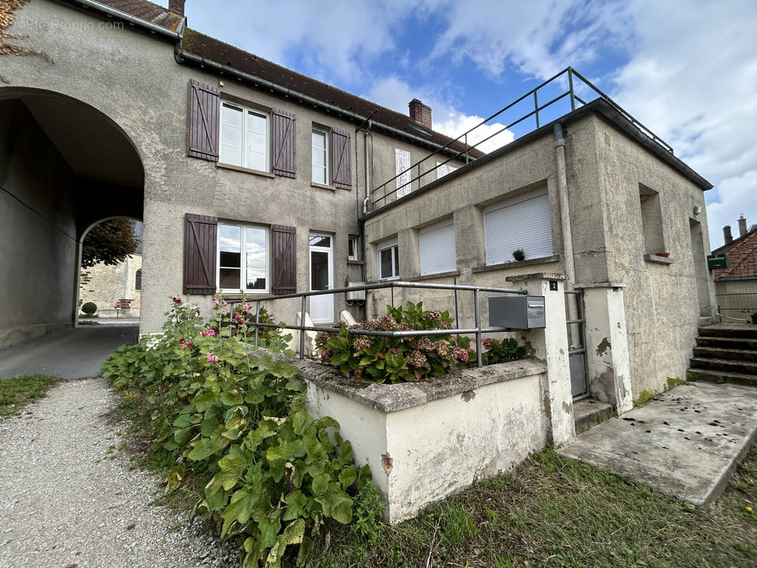 Appartement à TOUROUVRE