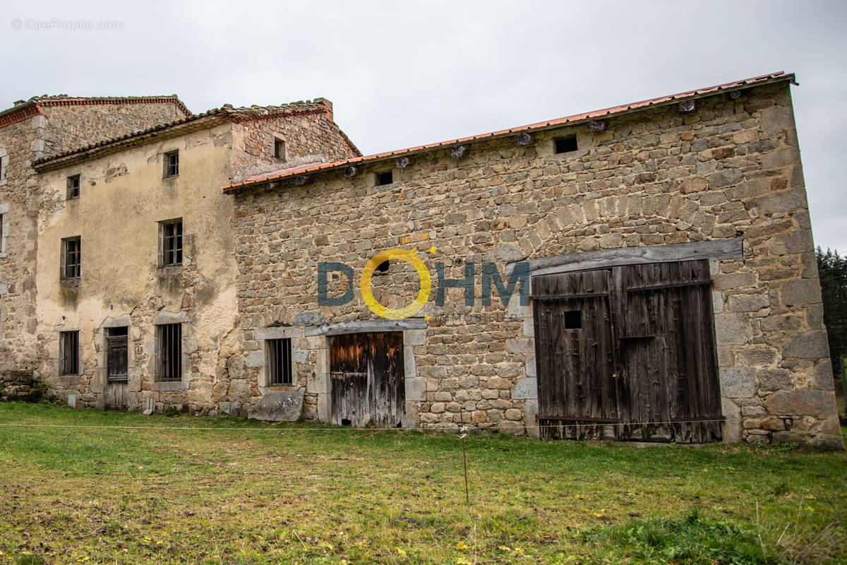 Maison à CUNLHAT