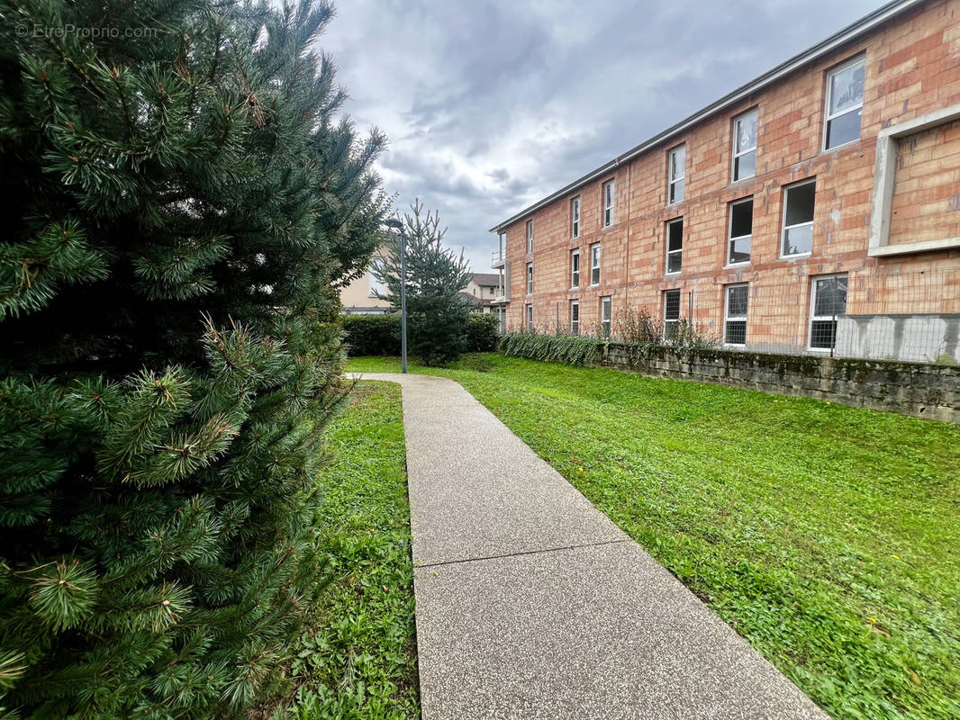 Appartement à MIONS