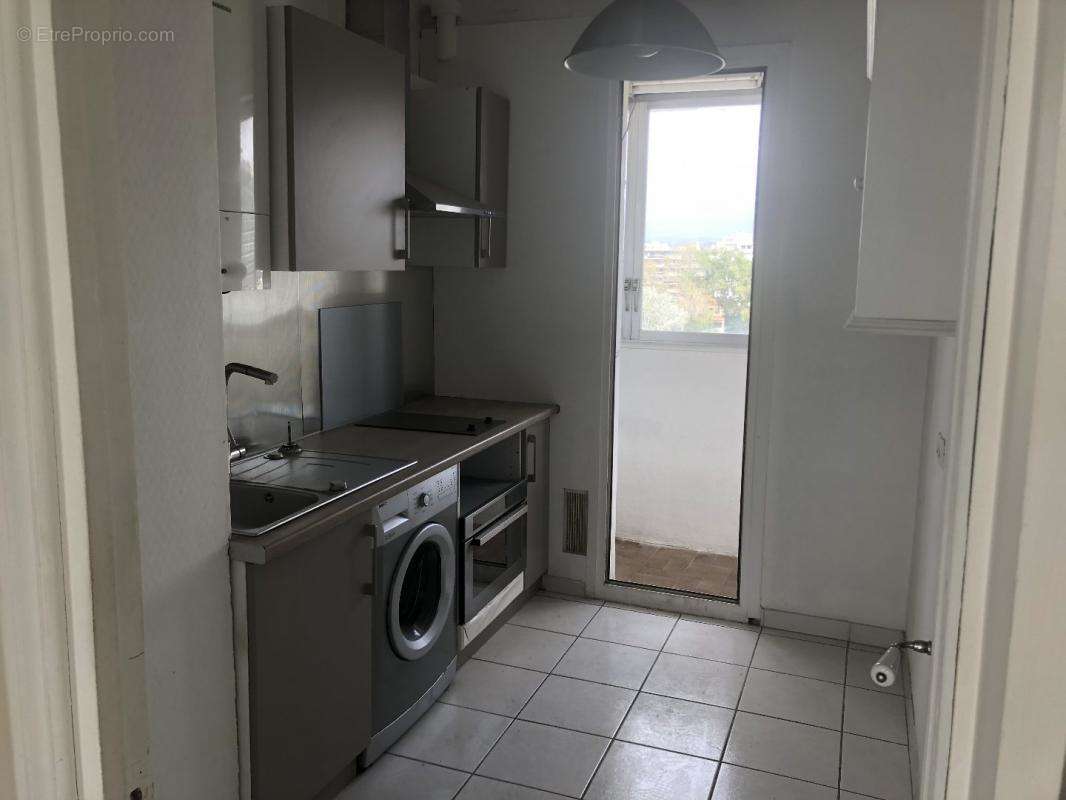 Appartement à MARSEILLE-8E