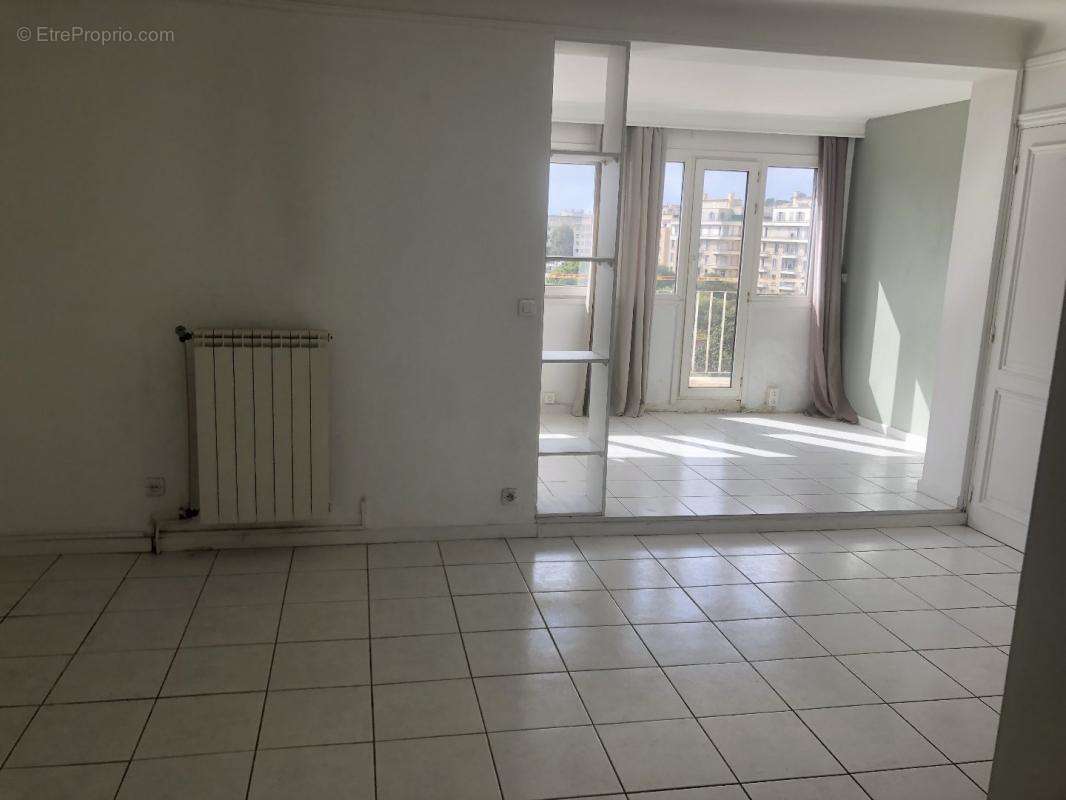 Appartement à MARSEILLE-8E