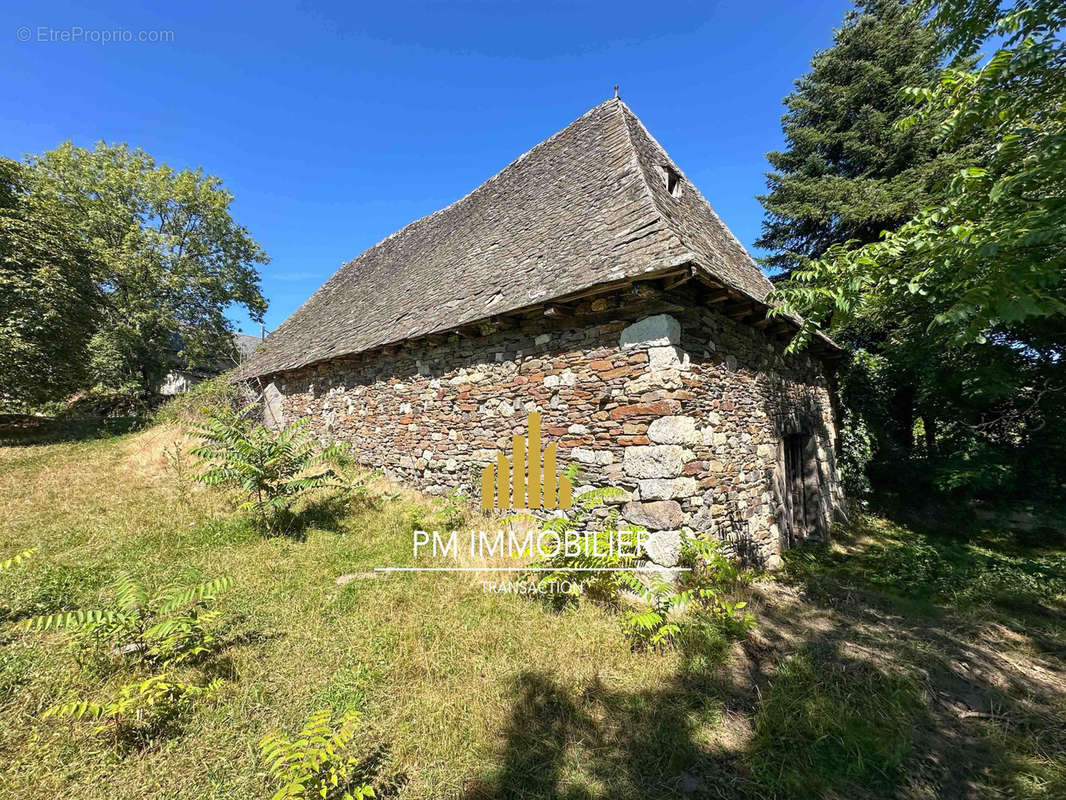 Maison à TAUSSAC