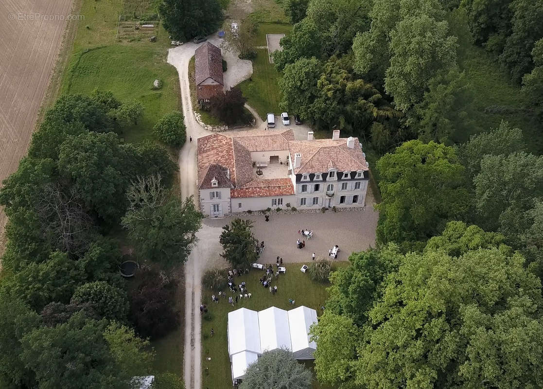 Maison à CLAIRAC