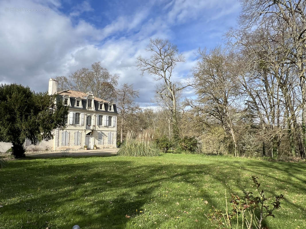 Maison à CLAIRAC