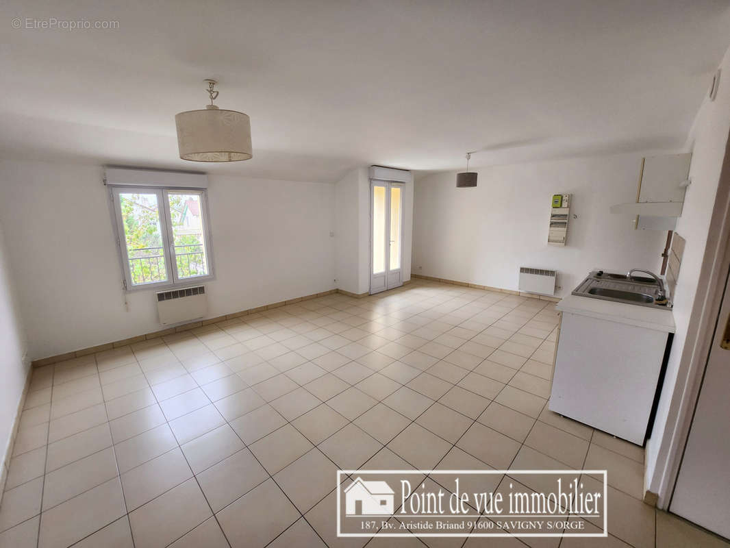 Appartement à SAVIGNY-SUR-ORGE