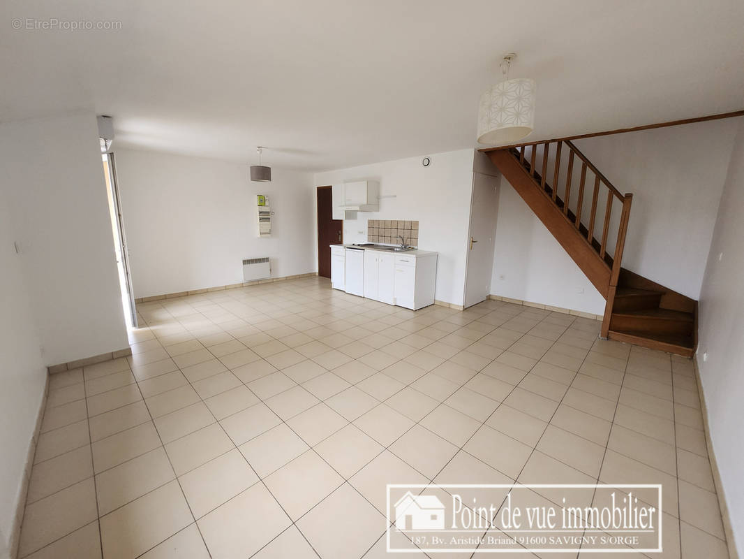 Appartement à SAVIGNY-SUR-ORGE