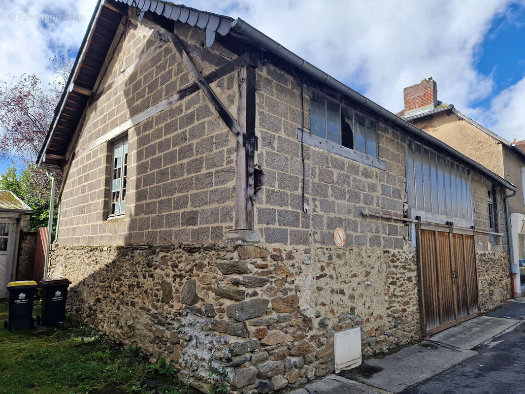 Maison à LUBERSAC