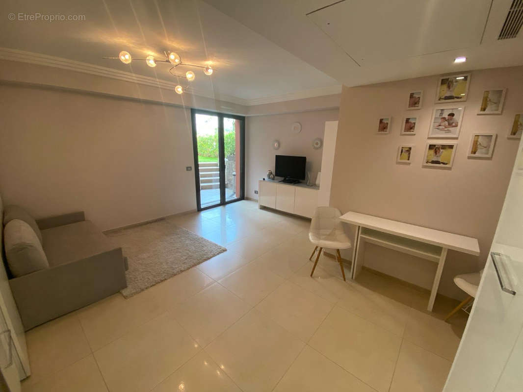 Appartement à ROQUEBRUNE-CAP-MARTIN