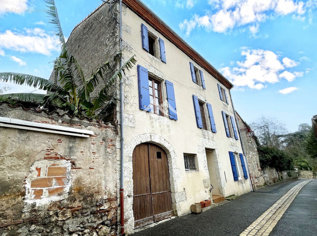 Maison à CASTELMORON-SUR-LOT