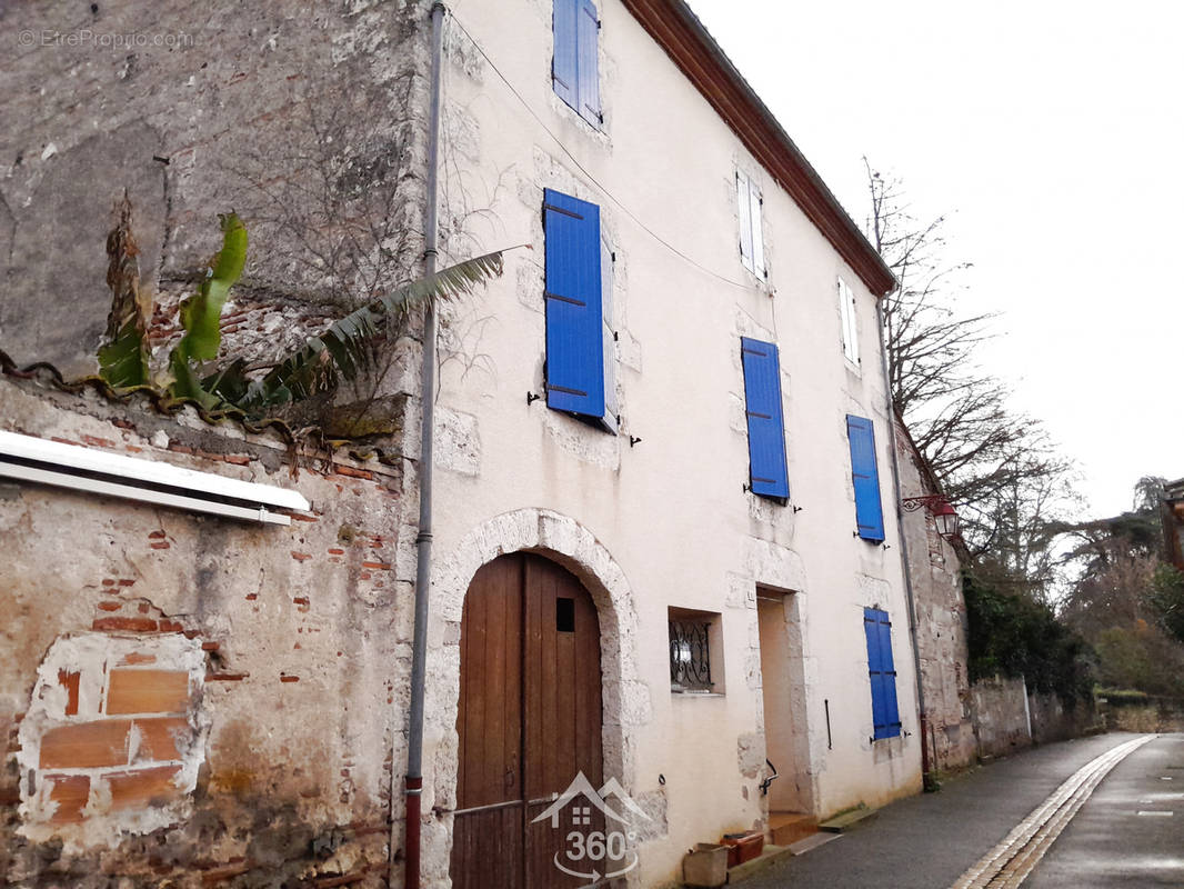 Maison à CASTELMORON-SUR-LOT