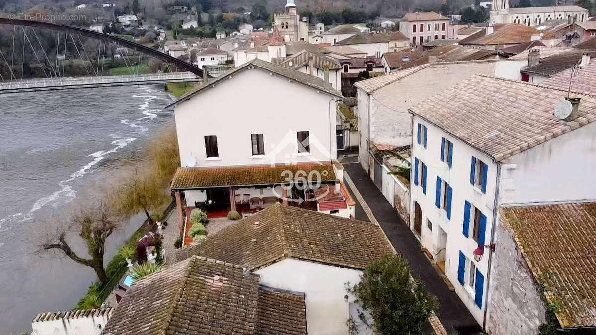 Maison à CASTELMORON-SUR-LOT