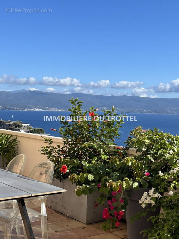 Appartement à AJACCIO