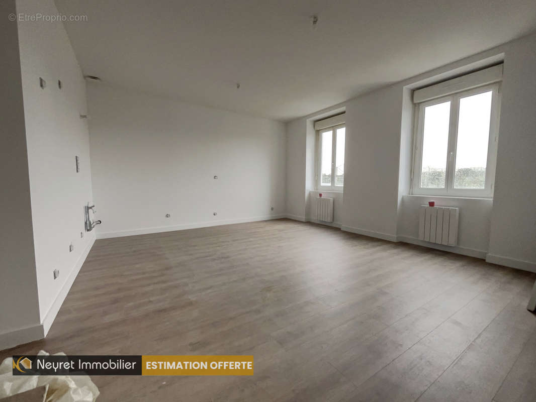 Appartement à VERNAISON