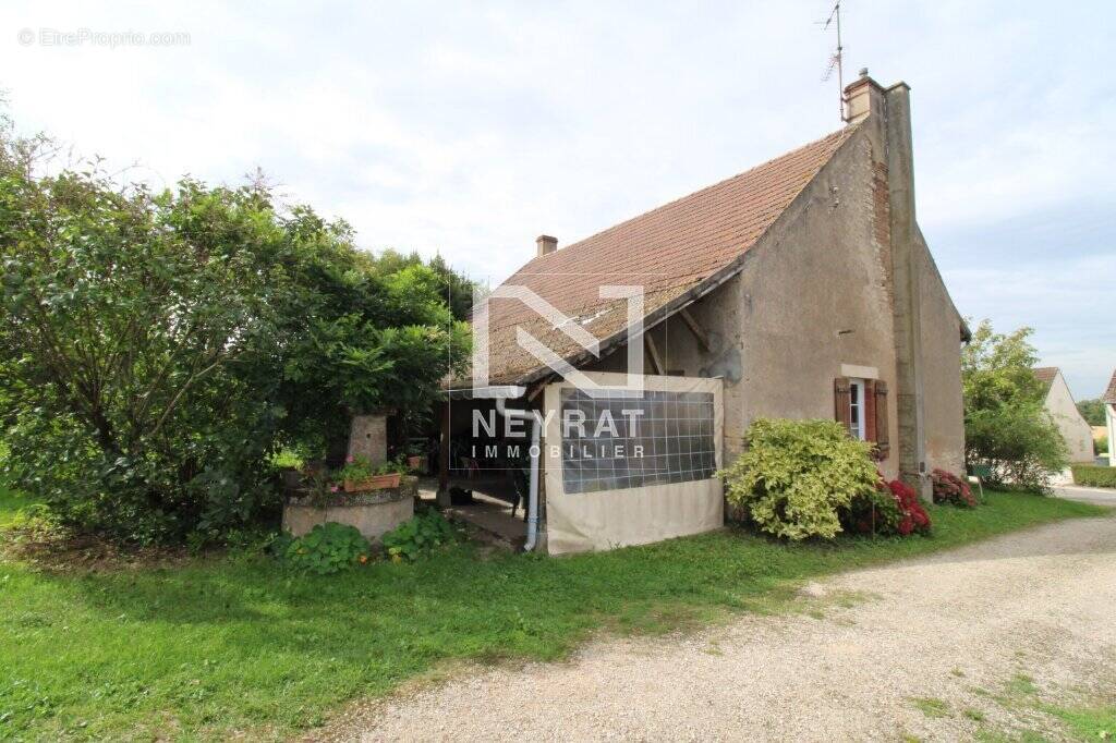 Maison à L&#039;ABERGEMENT-SAINTE-COLOMBE