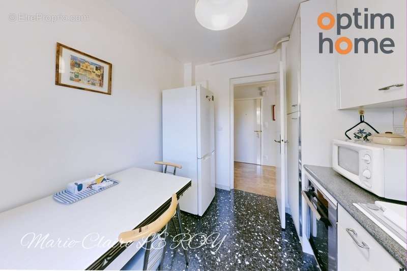 Appartement à MARSEILLE-8E