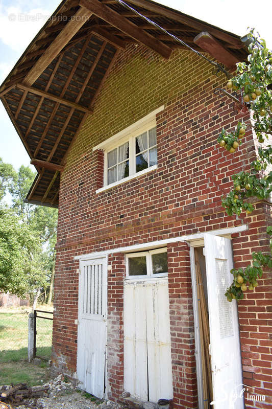 Maison à SAINT-GEORGES-DU-VIEVRE