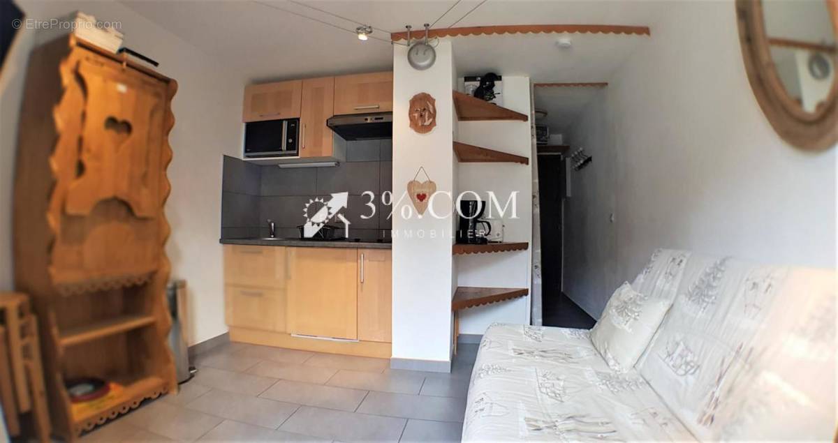 Appartement à MORILLON