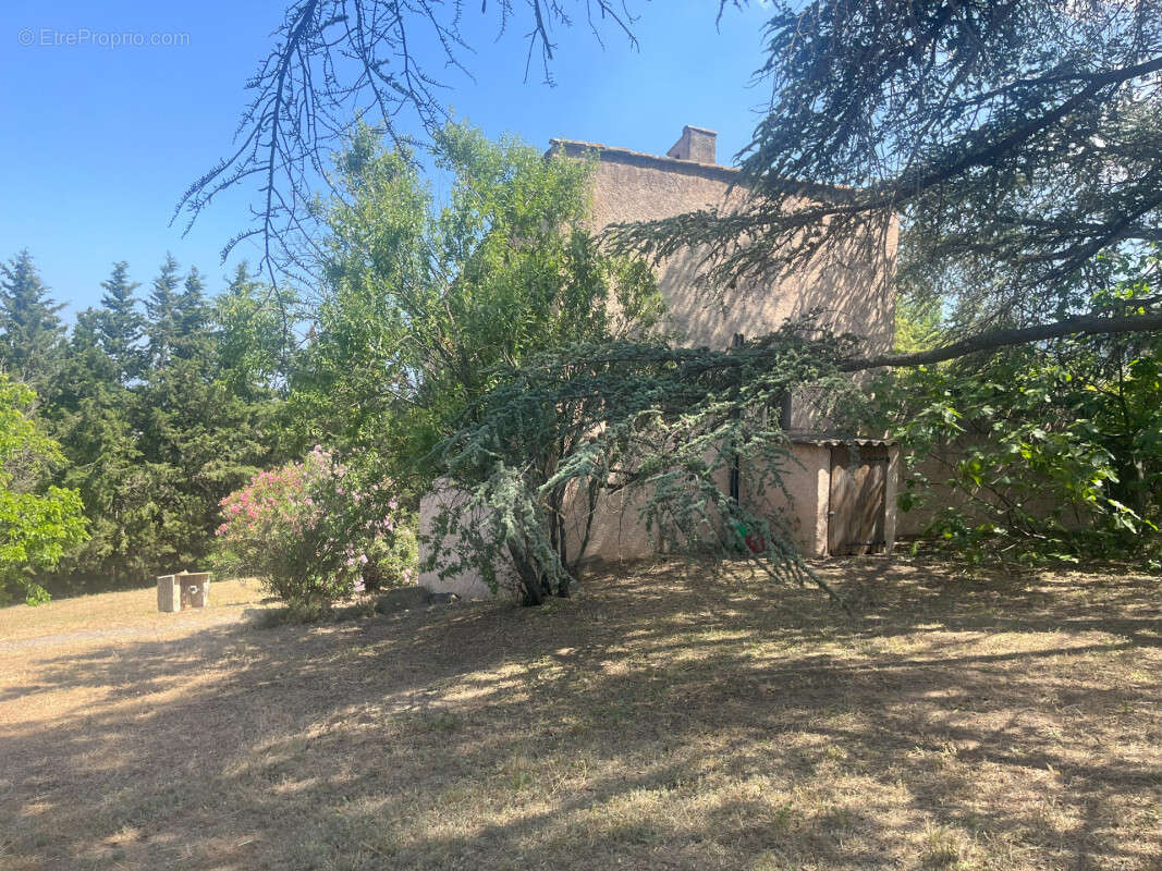 Maison à ROQUEBRUNE-SUR-ARGENS