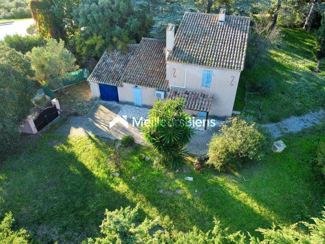 Maison à ROQUEBRUNE-SUR-ARGENS