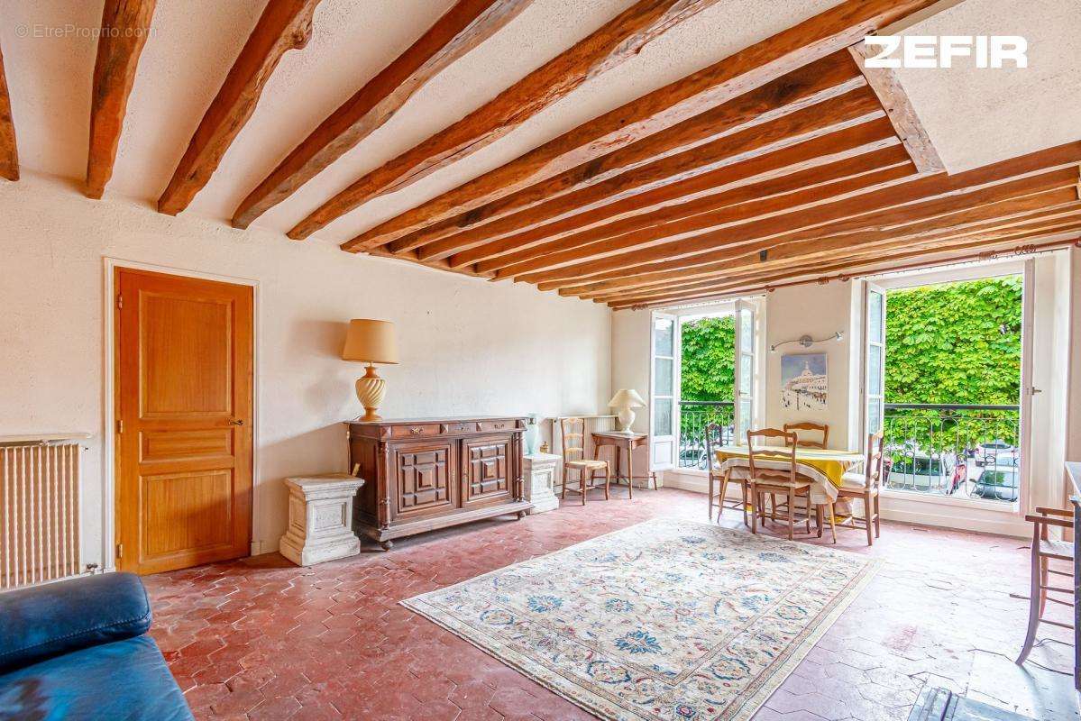 Appartement à VERSAILLES