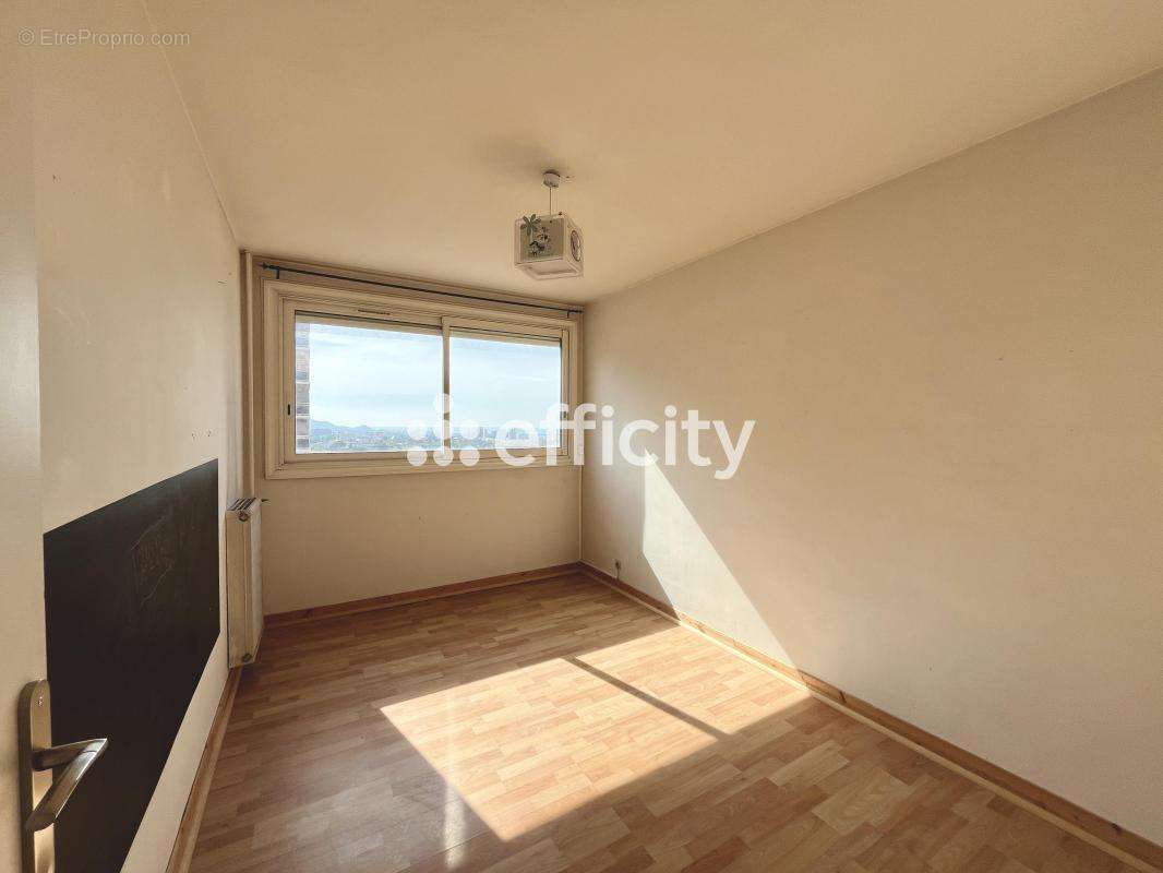 Appartement à MARSEILLE-10E