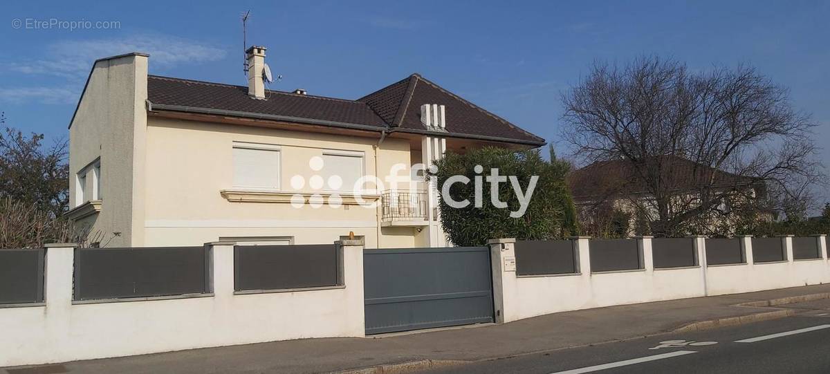 Maison à CORBAS