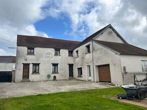 Maison à LA FERTE-GAUCHER