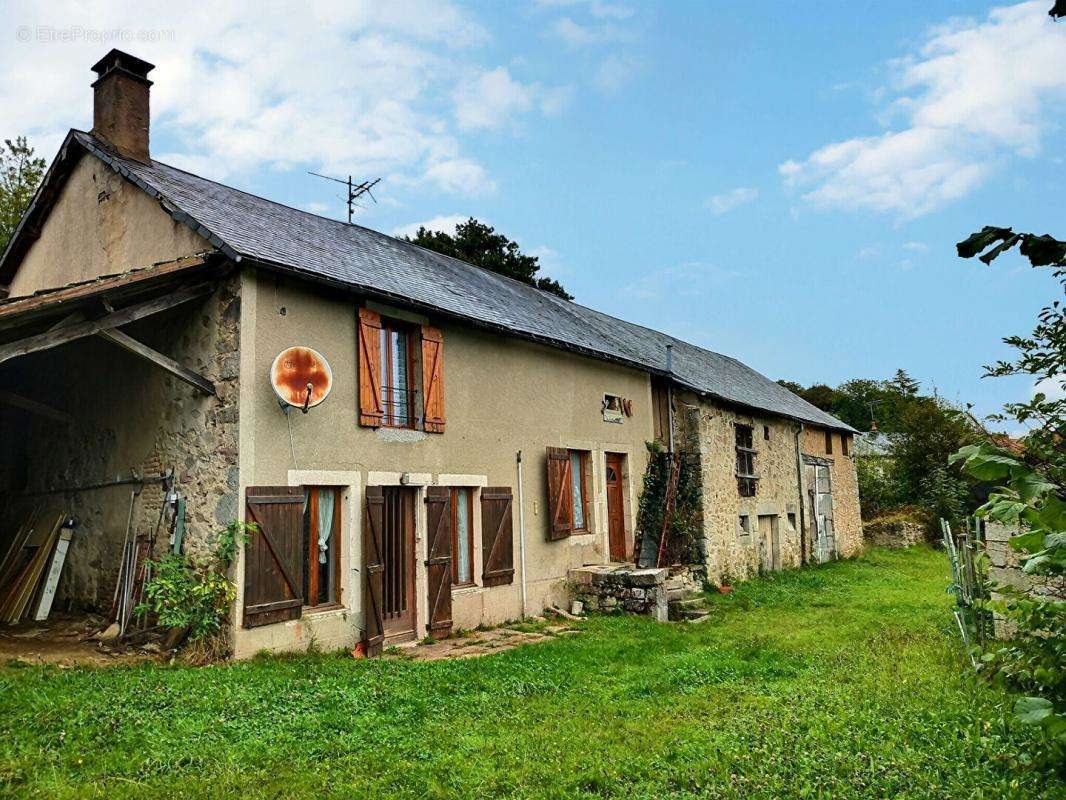 Maison à MONTSAUCHE-LES-SETTONS