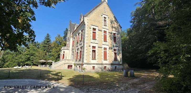 Maison à SAINT-EMILION