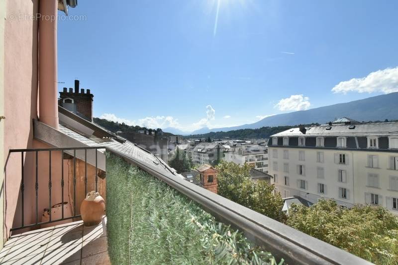 Appartement à AIX-LES-BAINS