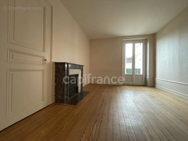 Appartement à AIX-LES-BAINS