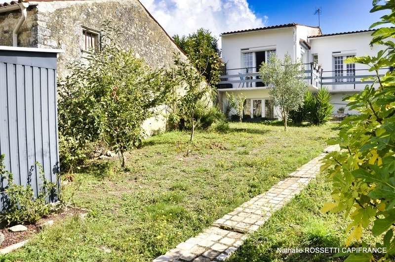 Maison à TONNAY-BOUTONNE